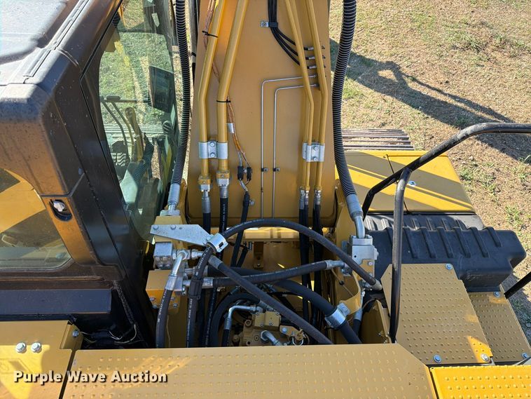 image for item FN3857 2022 Caterpillar 330 TC excavator