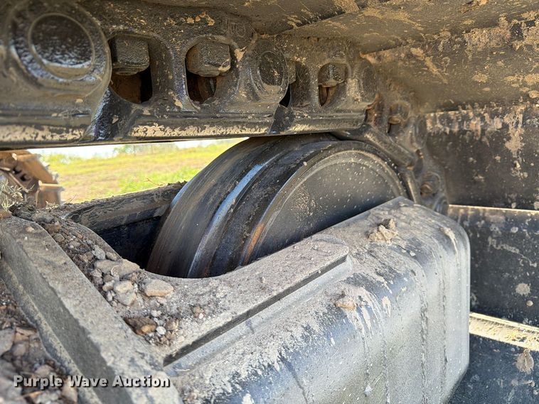image for item FN3857 2022 Caterpillar 330 TC excavator