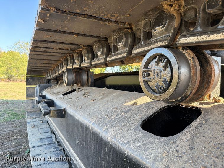 image for item FN3857 2022 Caterpillar 330 TC excavator
