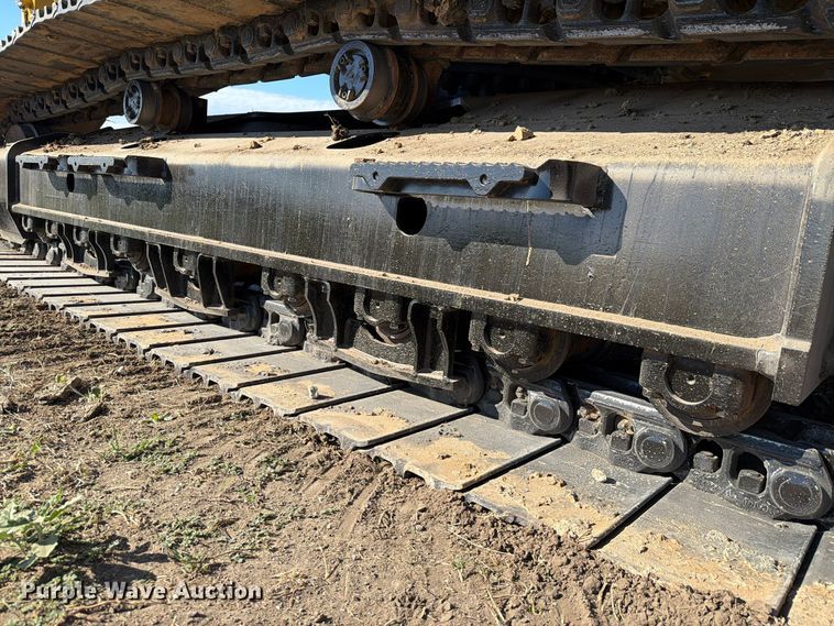 image for item FN3857 2022 Caterpillar 330 TC excavator