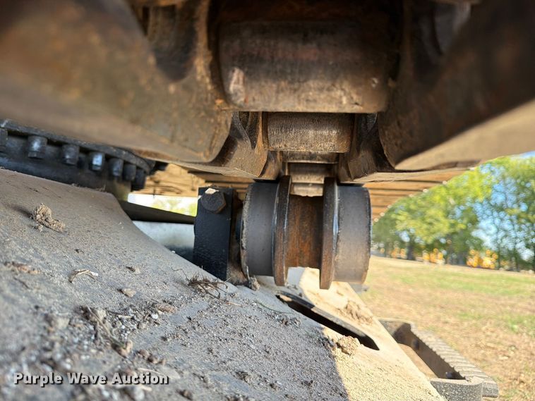 image for item FN3857 2022 Caterpillar 330 TC excavator