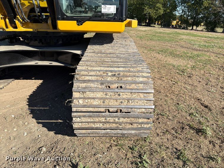 image for item FN3857 2022 Caterpillar 330 TC excavator