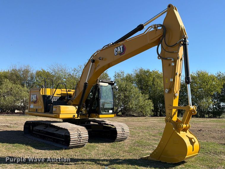 image for item FN3858 2022 Caterpillar 323 TC excavator