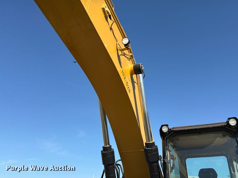 image for item FN3858 2022 Caterpillar 323 TC excavator