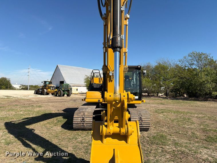 image for item FN3858 2022 Caterpillar 323 TC excavator