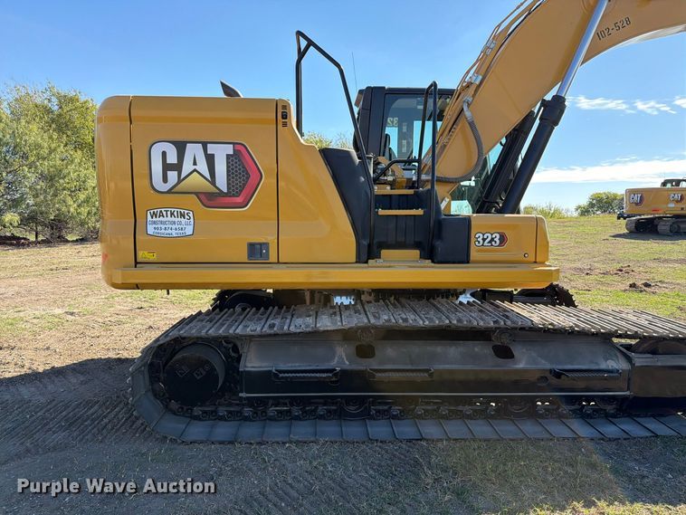 image for item FN3858 2022 Caterpillar 323 TC excavator