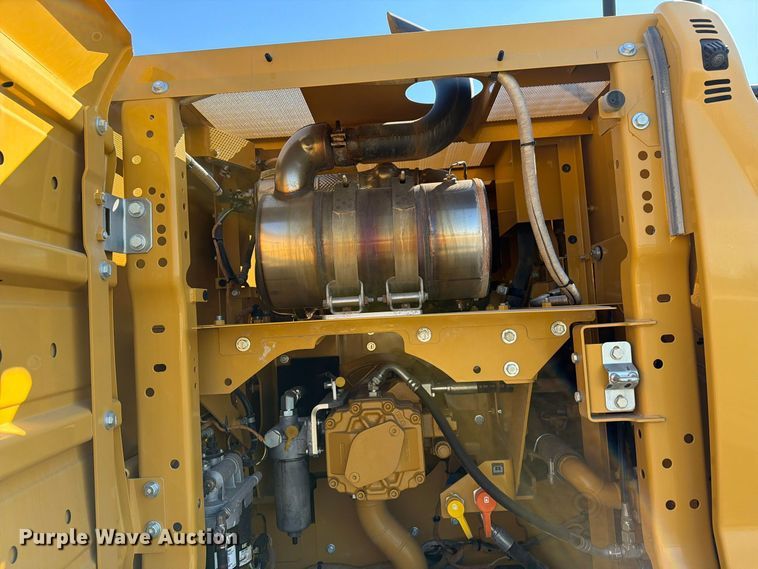 image for item FN3858 2022 Caterpillar 323 TC excavator