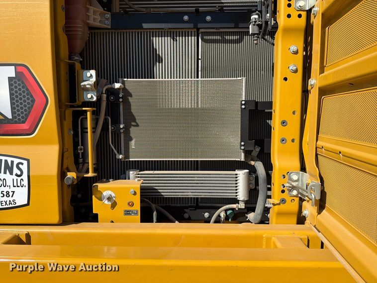 image for item FN3858 2022 Caterpillar 323 TC excavator
