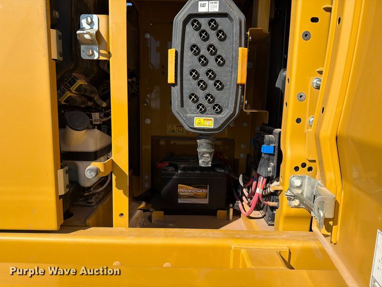 image for item FN3858 2022 Caterpillar 323 TC excavator