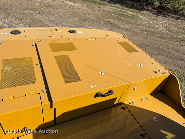 image for item FN3858 2022 Caterpillar 323 TC excavator