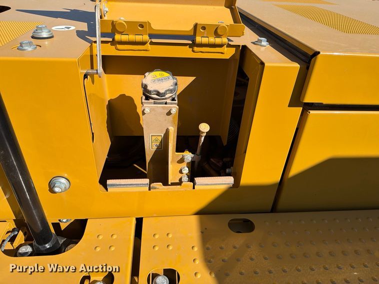 image for item FN3858 2022 Caterpillar 323 TC excavator