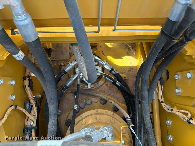 image for item FN3858 2022 Caterpillar 323 TC excavator