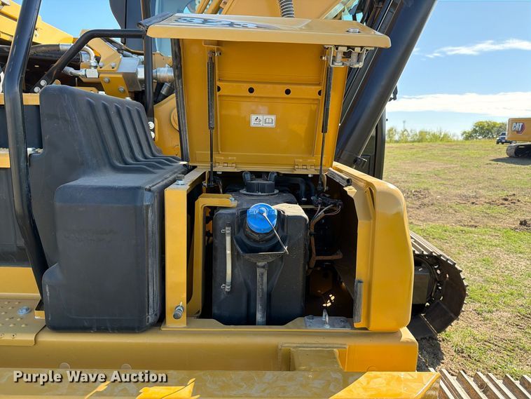image for item FN3858 2022 Caterpillar 323 TC excavator