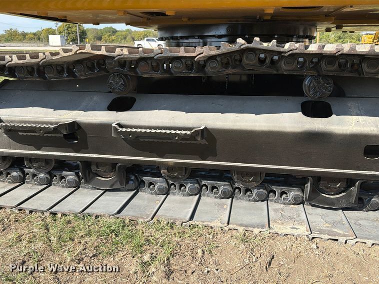 image for item FN3858 2022 Caterpillar 323 TC excavator