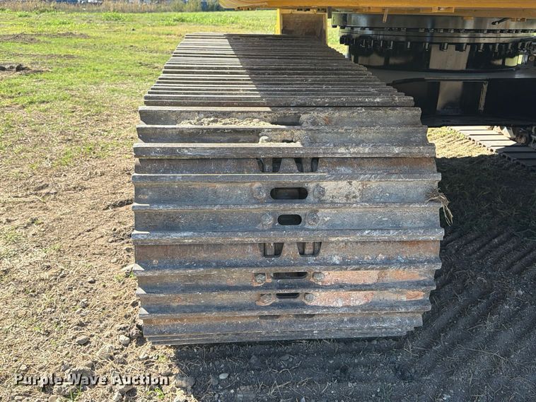 image for item FN3858 2022 Caterpillar 323 TC excavator