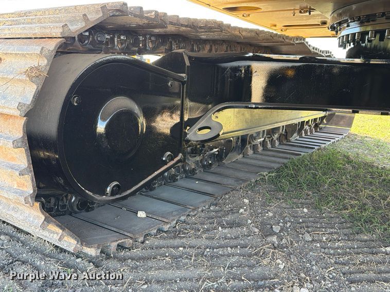 image for item FN3858 2022 Caterpillar 323 TC excavator