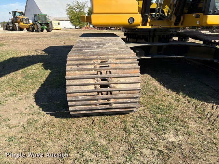 image for item FN3858 2022 Caterpillar 323 TC excavator