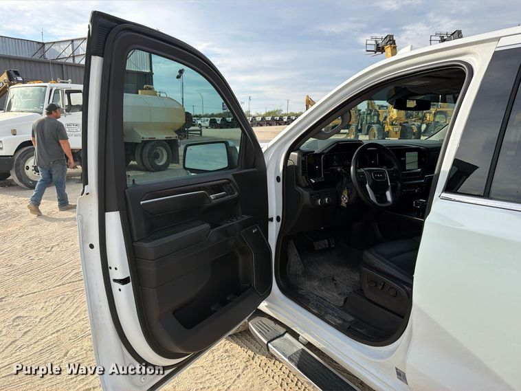 image for item FN3859 2024 GMC Sierra 1500 4X4 Crew Cab pickup truck