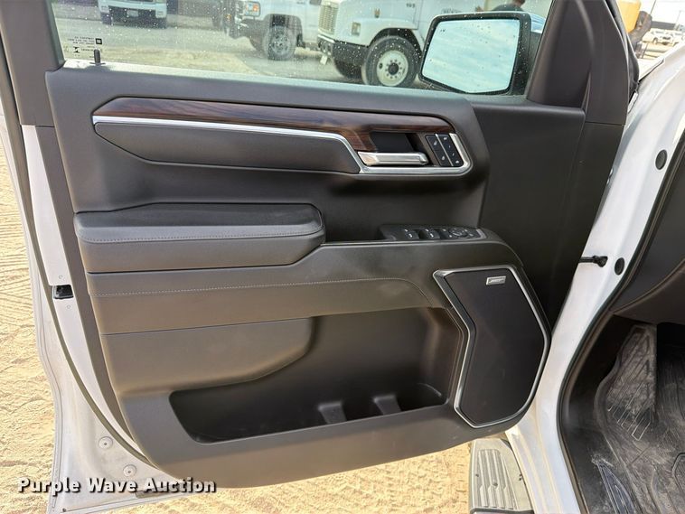 image for item FN3859 2024 GMC Sierra 1500 4X4 Crew Cab pickup truck