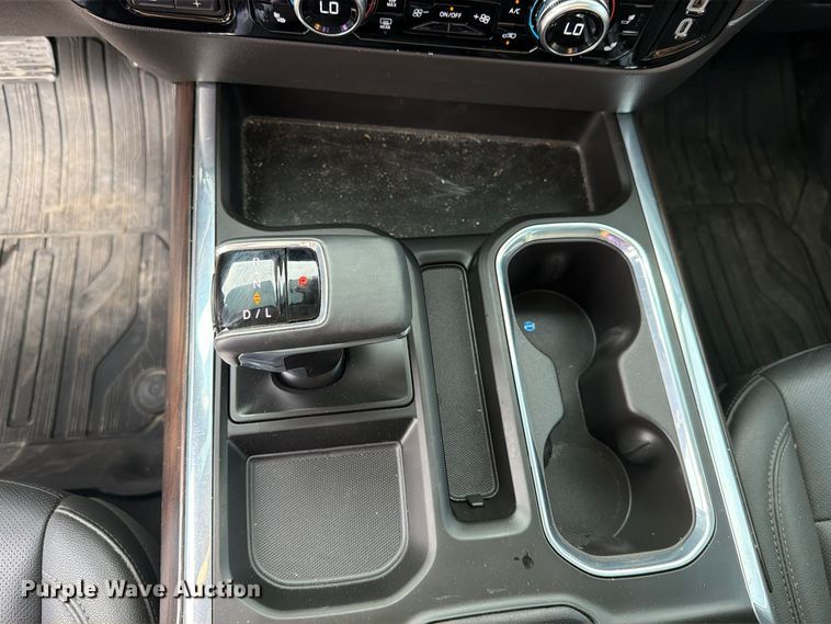 image for item FN3859 2024 GMC Sierra 1500 4X4 Crew Cab pickup truck