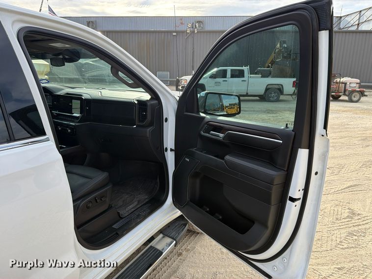 image for item FN3859 2024 GMC Sierra 1500 4X4 Crew Cab pickup truck