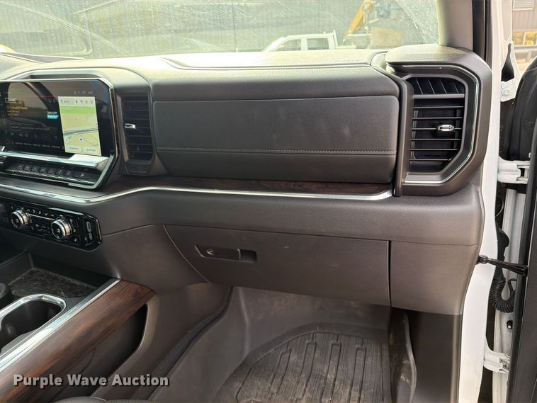 image for item FN3859 2024 GMC Sierra 1500 4X4 Crew Cab pickup truck
