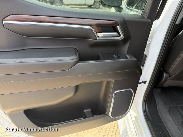 image for item FN3859 2024 GMC Sierra 1500 4X4 Crew Cab pickup truck
