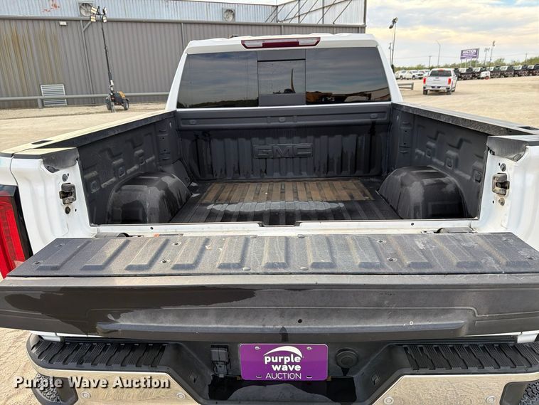 image for item FN3860 2024 GMC Sierra 1500 4X4 Crew Cab pickup truck