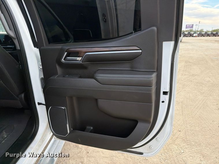 image for item FN3860 2024 GMC Sierra 1500 4X4 Crew Cab pickup truck