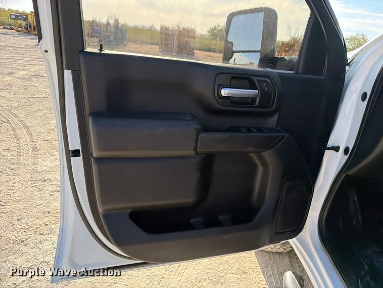 image for item FN3861 2020 GMC Sierra 2500HD 4X4 Crew Cab pickup truck
