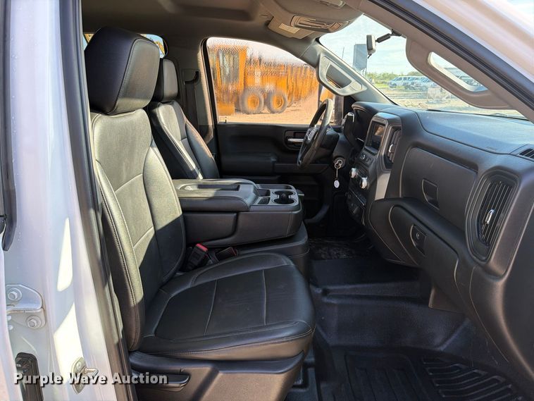 image for item FN3861 2020 GMC Sierra 2500HD 4X4 Crew Cab pickup truck