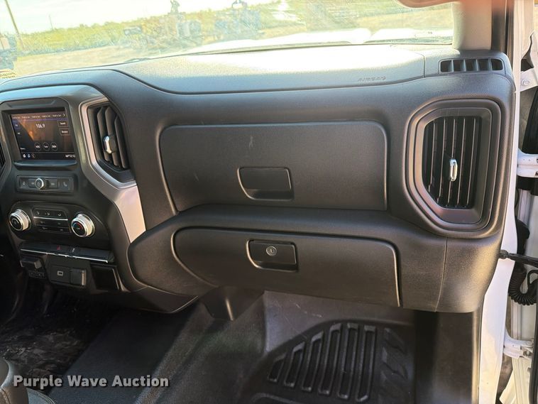 image for item FN3861 2020 GMC Sierra 2500HD 4X4 Crew Cab pickup truck
