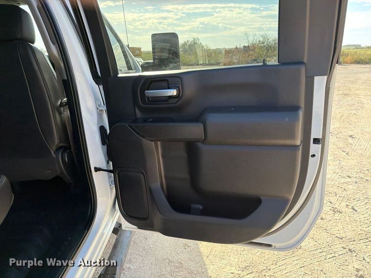 image for item FN3861 2020 GMC Sierra 2500HD 4X4 Crew Cab pickup truck