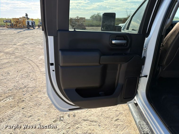 image for item FN3861 2020 GMC Sierra 2500HD 4X4 Crew Cab pickup truck