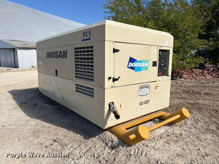 image for item FN3862 Doosan P915 air compressor