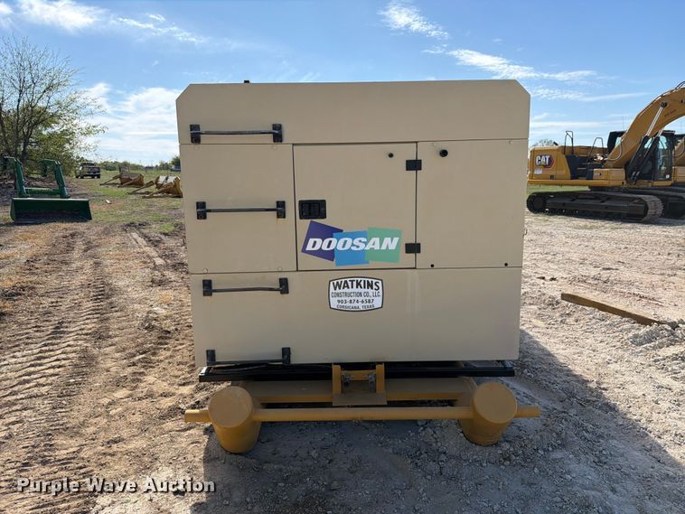 image for item FN3862 Doosan P915 air compressor