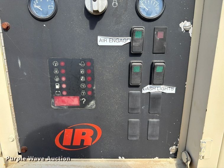 image for item FN3862 Doosan P915 air compressor