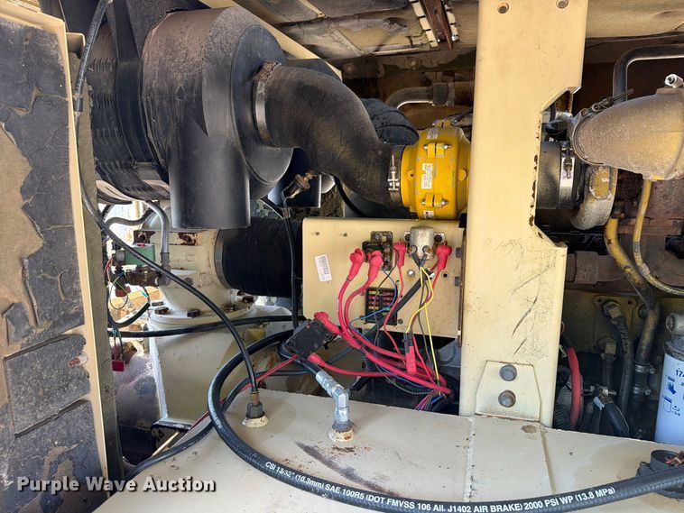 image for item FN3862 Doosan P915 air compressor