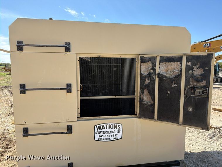image for item FN3862 Doosan P915 air compressor