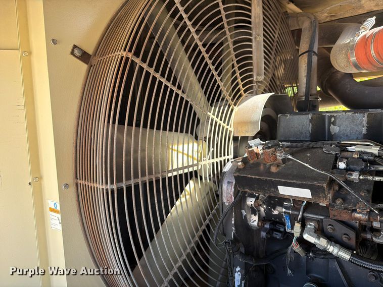 image for item FN3862 Doosan P915 air compressor