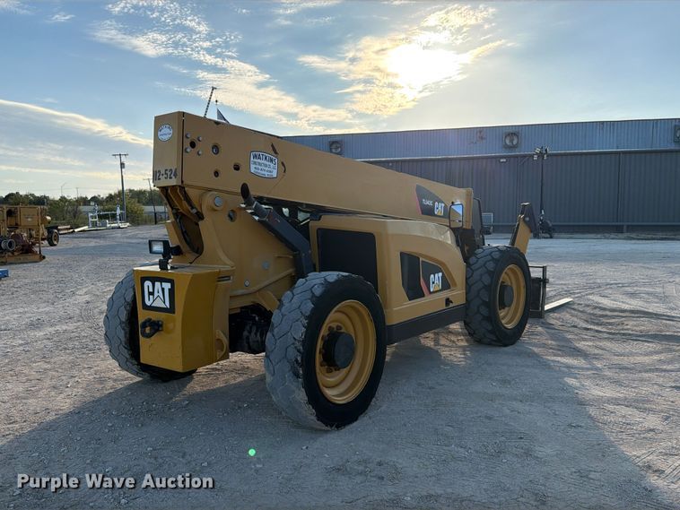 image for item FN3864 2015 Caterpillar TL943TC telehandler