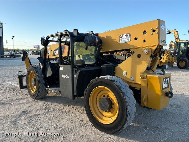 image for item FN3864 2015 Caterpillar TL943TC telehandler