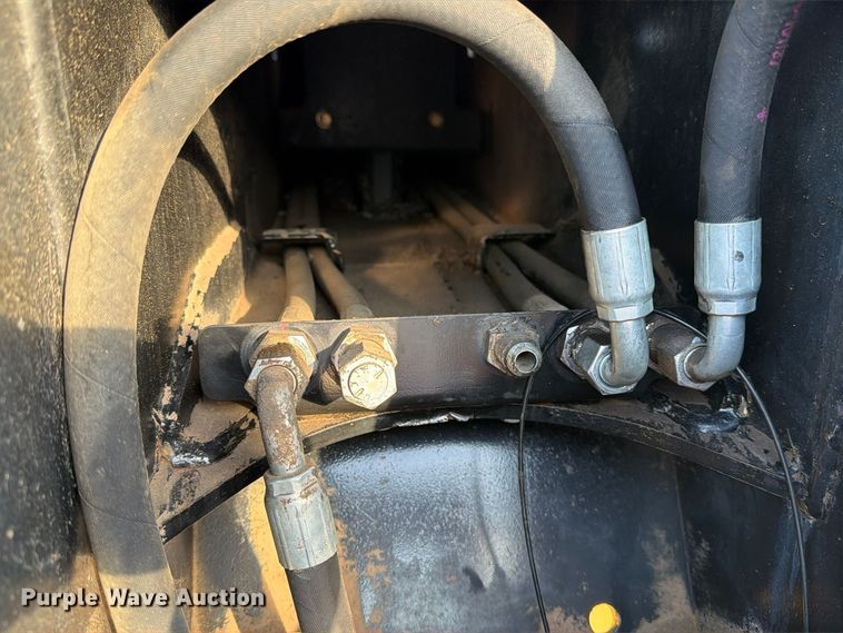 image for item FN3864 2015 Caterpillar TL943TC telehandler