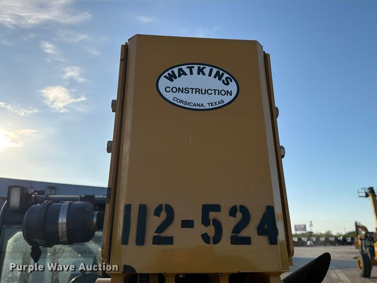 image for item FN3864 2015 Caterpillar TL943TC telehandler