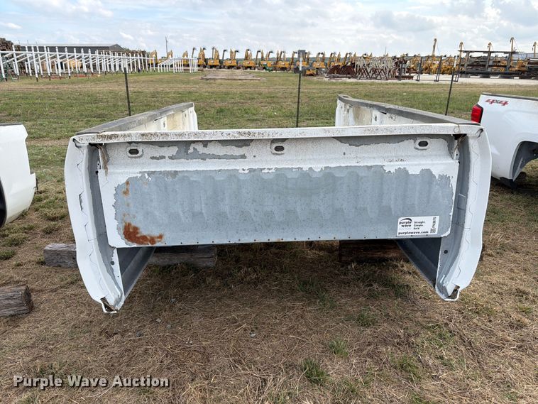 image for item FN3870 GMC Sierr 8'L pickup truck bed