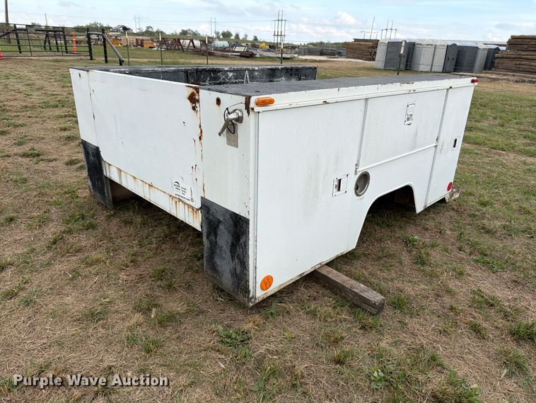 image for item FN3871 2008 ETI SB96NN80D0 utility bed