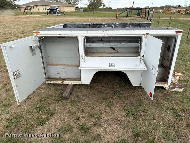 image for item FN3871 2008 ETI SB96NN80D0 utility bed