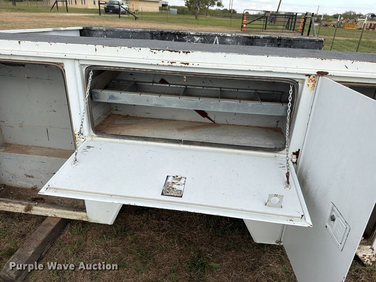 image for item FN3871 2008 ETI SB96NN80D0 utility bed