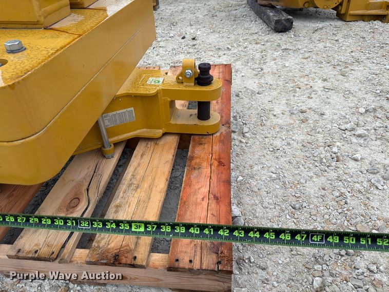 image for item FN3874 Caterpillar D6 dozer drawbar