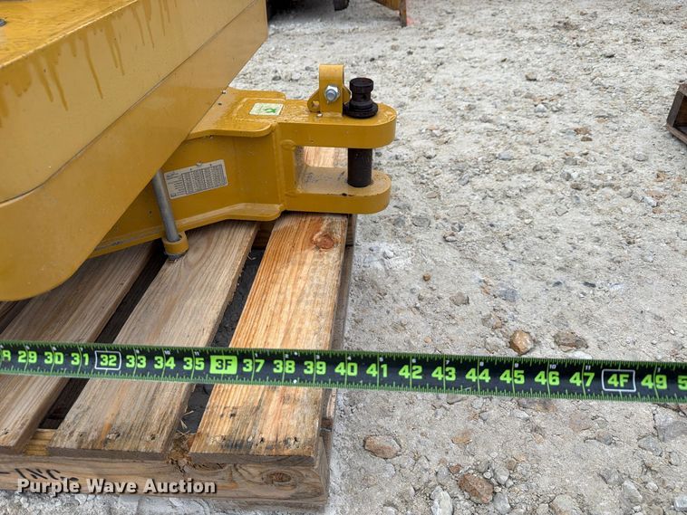 image for item FN3876 Caterpillar D6 dozer drawbar